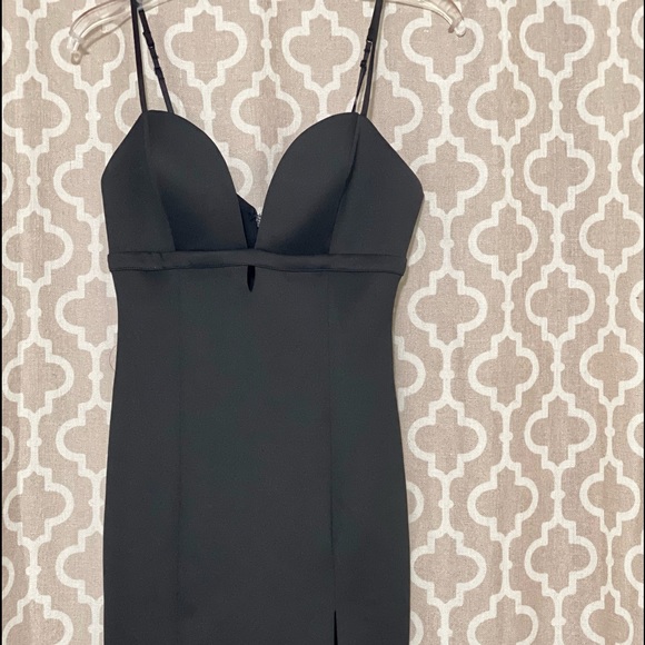 bebe Plunge Sweetheart with Peephole bodycon dress - Picture 3 of 13
